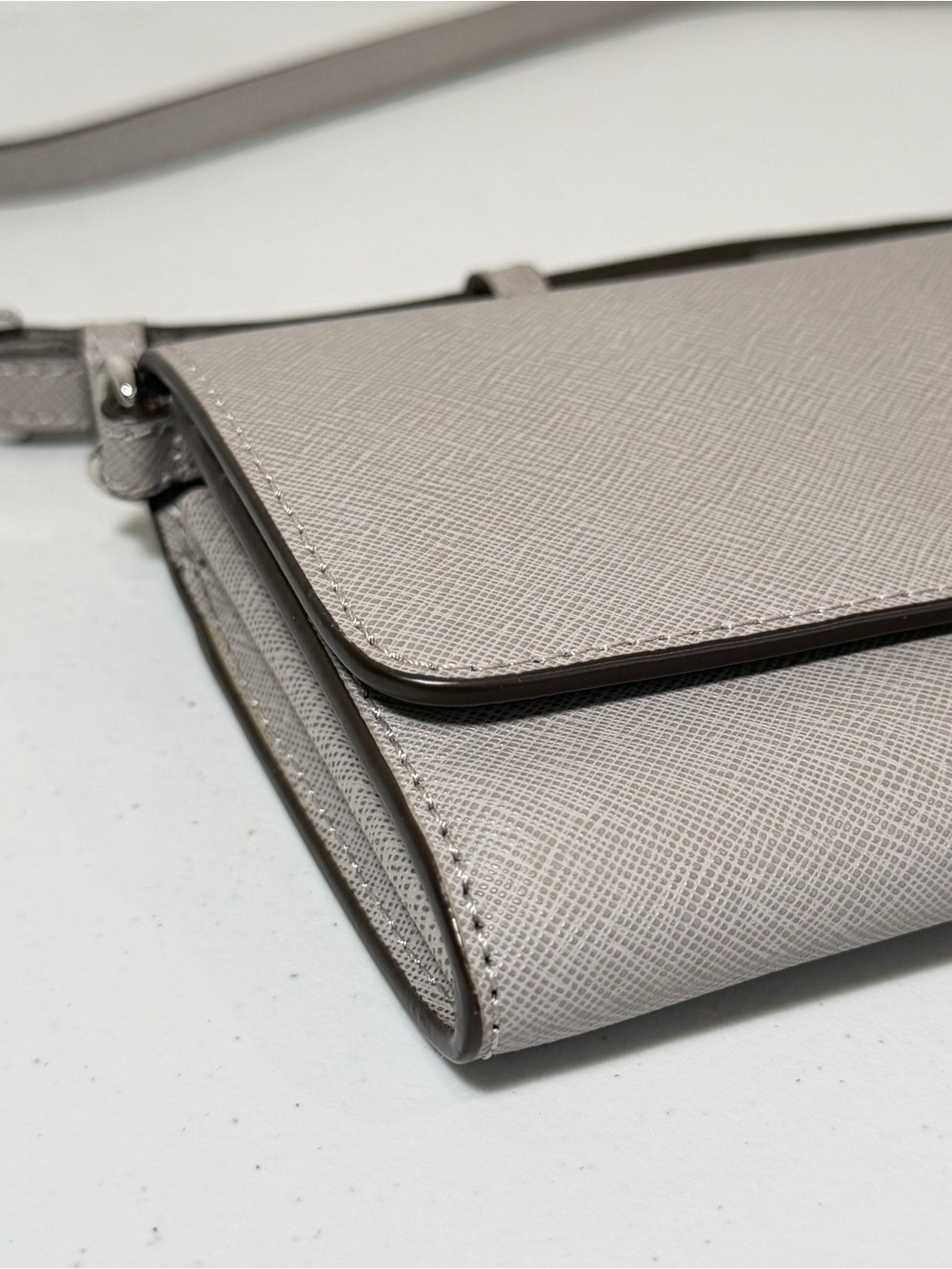 Michael Kors Chain Wallet Crossbody - Picture 6 of 14